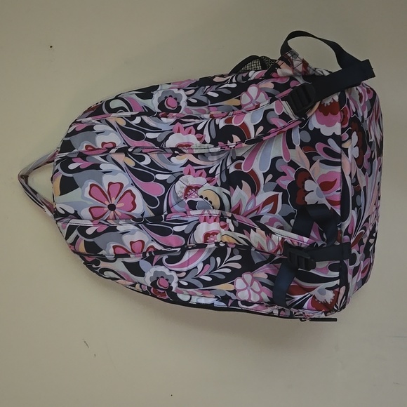 Vera Bradley Lighten Up XL - Picture 4 of 7